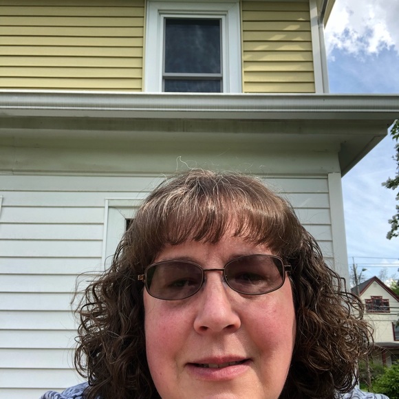 Meet your Posher, Carol   a. - Picture 1 of 1
